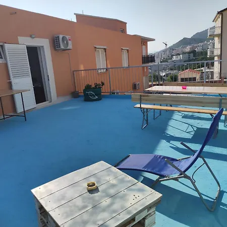 Domi Apartment
