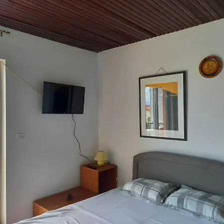 Domi * マカルスカ